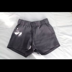 Lululemon On the Fly Shorts size 2